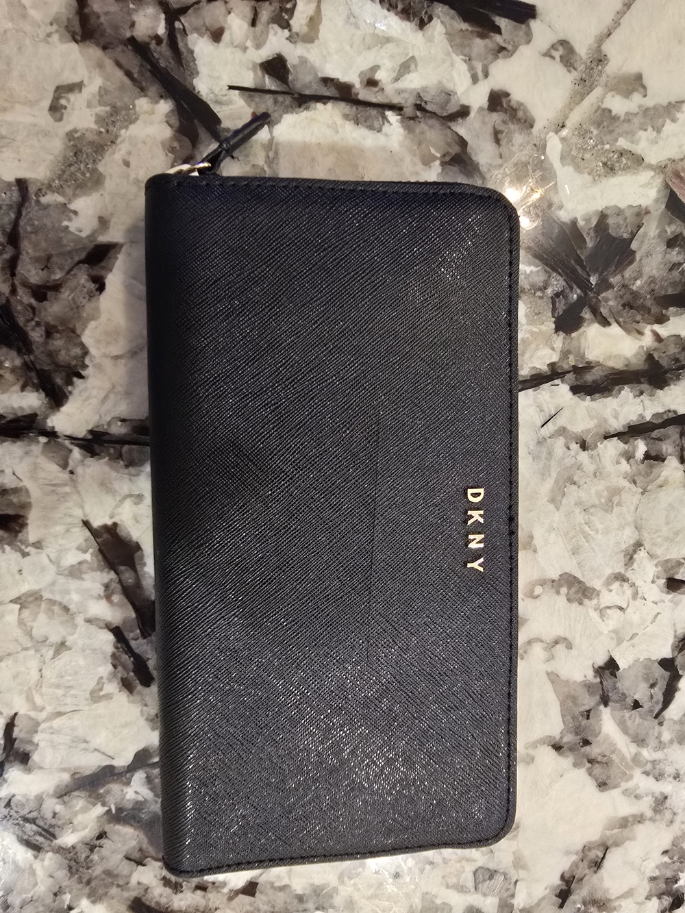 DKNY Black Saffiano Zip Wallet with Gold Logo NWOT NEW Classic Chic Donna Karan